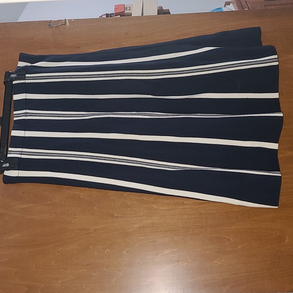 Ann Taylor size M